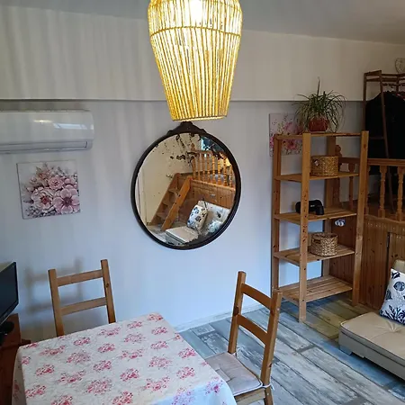 Kalithea Forest View Bangalow Апартаменты Коскину